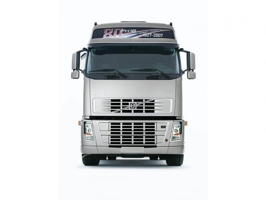  Volvo FH16 80th Anniversary 2007 года  (фото 2 из 3)
